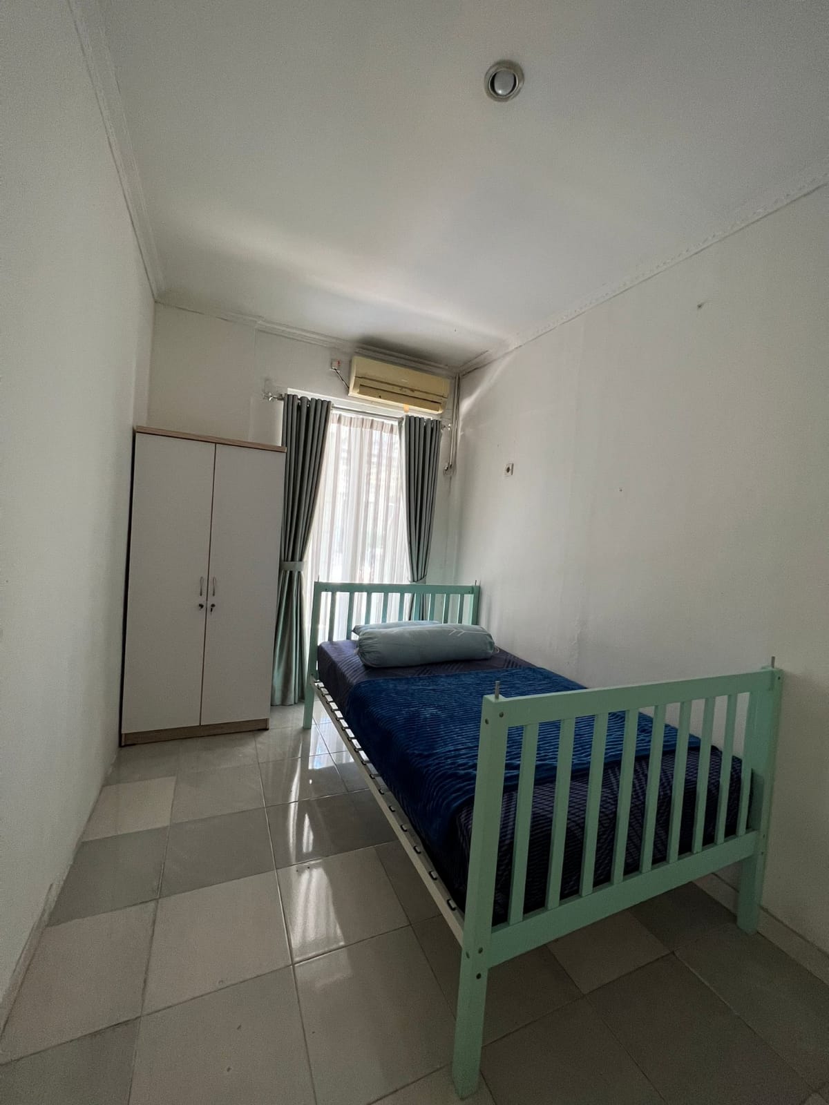 DiSewakan Rumah Full Furnish di Taman Picadilly Lippo Cikarang
